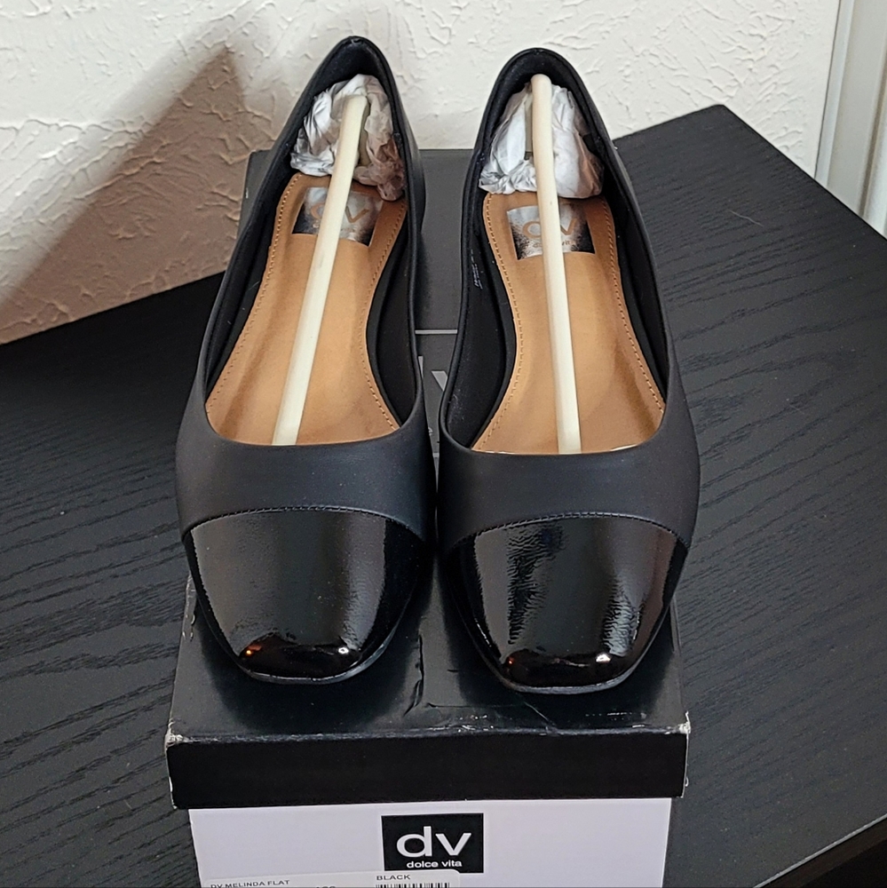 Brand New MINT Condition Dolce Vita Melinda Flats Women's size 8.5